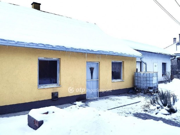 70 nm-es h�z elad� Sz�kesfeh�rv�r