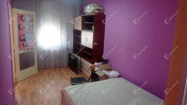 70 nm-es lak�s elad� Zalaegerszeg