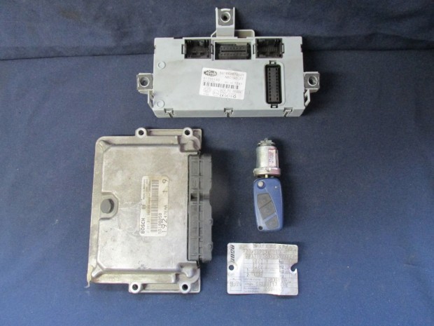 72464 Fiat Stilo 1,9 8v Diesel 115 Le motorvezrl szett 0281011553
