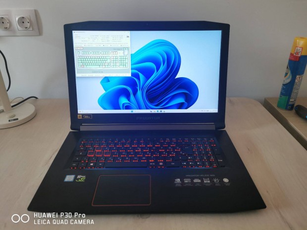 734 Elad Acer Predator Helios 300 PH317 17,3FHD 144Hz i7 8 gen laptop