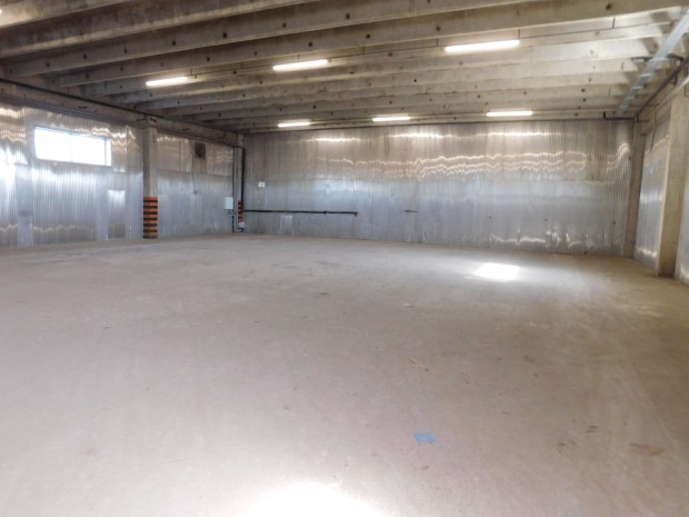 737 m2-es Rakt�r kiad� Szombathelyen