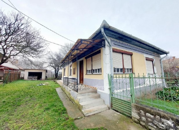 73 nm-es h�z elad� Hej�b�ba