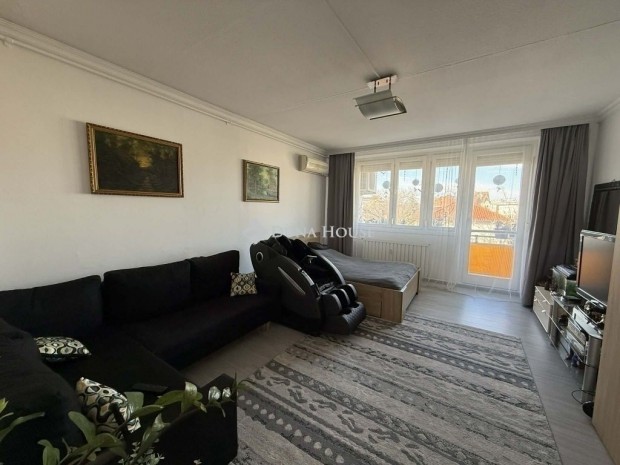 73 nm-es lak�s elad� Kecskem�t