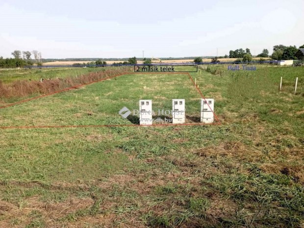 741 nm-es telek elad� Szeged