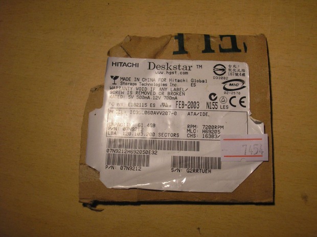 7454 Hitachi IC35L060AVV207-0 HDD elektronika H69205 B 36H6529 01