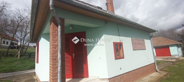 74 nm-es h�z elad� Helesfa