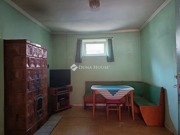 74 nm-es h�z elad� Szabadbatty�n