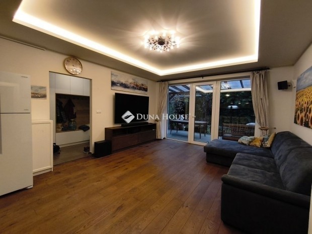 74 nm-es lak�s elad� G�d�ll�