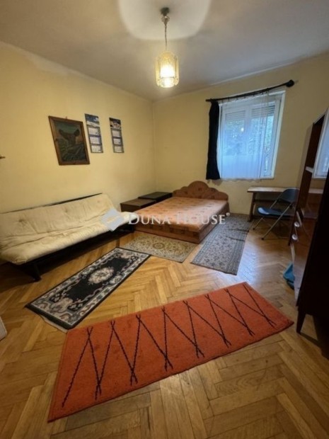 74 nm-es lak�s elad� Veszpr�m