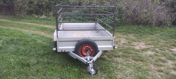 750 Kg össztömegű utánfutó eladó