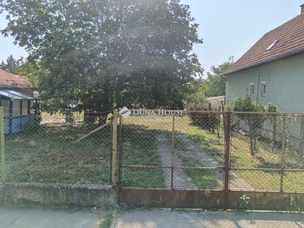 750 nm-es telek eladó Gyömrő