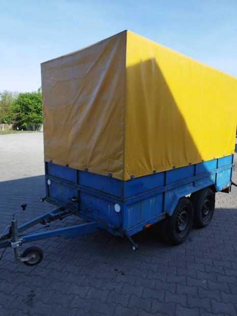 750kg-os utnfut Elad