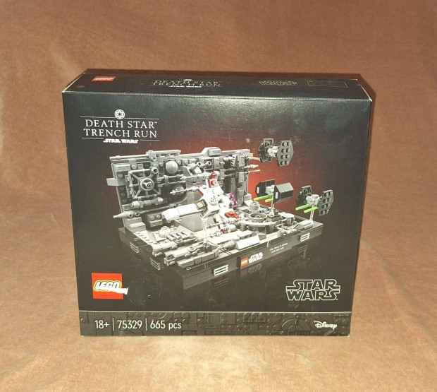 75329 LEGO Star Wars - Hallcsillag rokfutam diorma