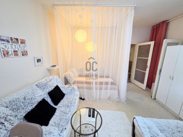 75 nm-es h�z elad� Cegl�d