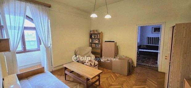 75 nm-es lak�s elad� Debrecen