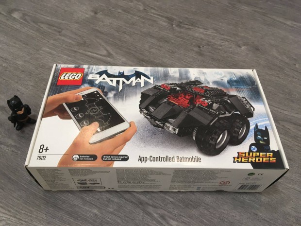 76112 App-Controlled Batmobile