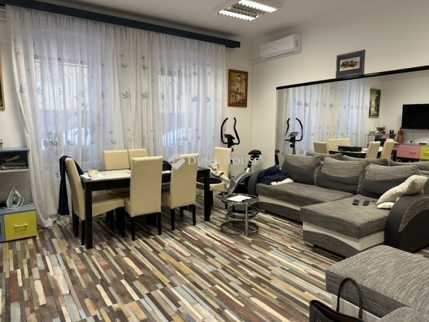 76 nm-es lak�s elad� Szeged