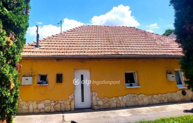 78 nm-es h�z elad� Cegl�d