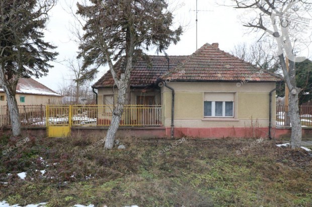 78 nm-es h�z elad� Soltszentimre