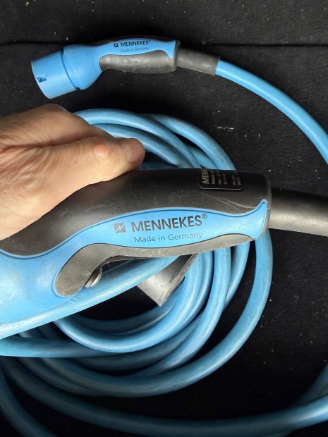 7,5 m�teres Mennekes Elektromos Aut� T�lt�k�bel 22kW, 3x32A, Type 2