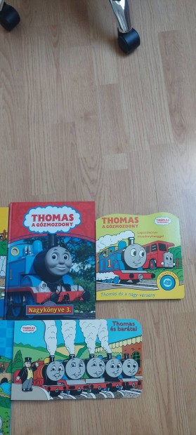 7 db Thomas a gőzmozdony mesekönyv