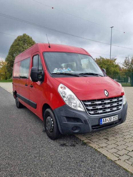 7 szemlyes Renault Master kisbusz elad