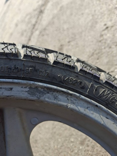 80/80 R14 motorkerkpr gumi Piaggio Free 