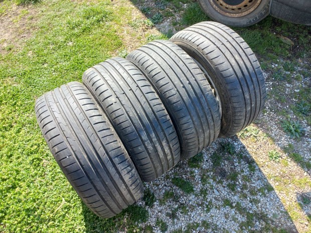 80-90%-os Dunlop 205/55 R16 ny�ri garnit�ra!