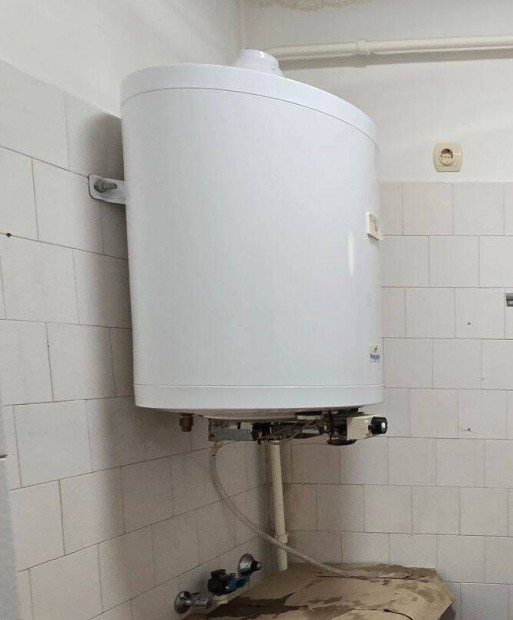 80 L-es Hajdu gázbojler, kéménybe köthető, eladó!