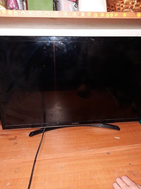 80 centis Hitachi lcd tv