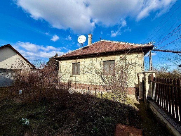 80 nm-es h�z elad� Cegl�d