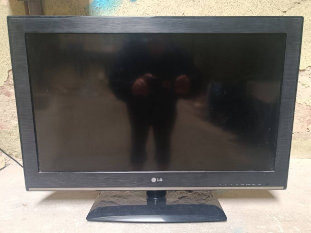 80centis LG tv elad 