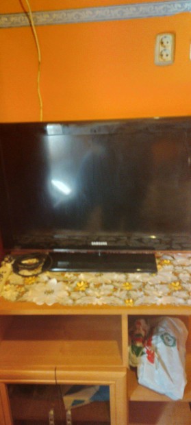 82 cm tv tvirnytval