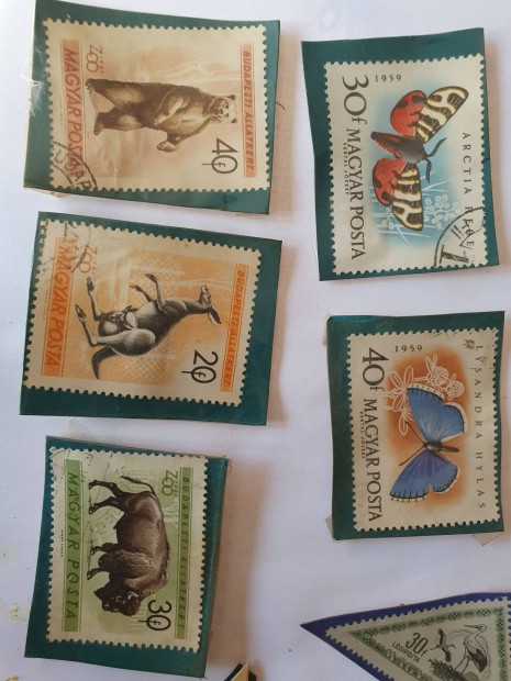 82 db bélyeg az 1960-as évekből virágok, állatok