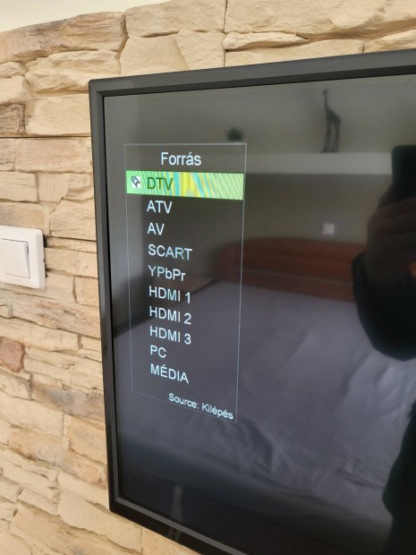 82cm-es TV hibtlan