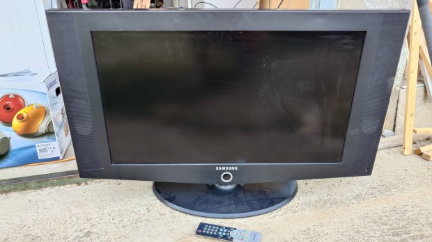 82cm kptls Samsung LCD tv Scart csatlakozs