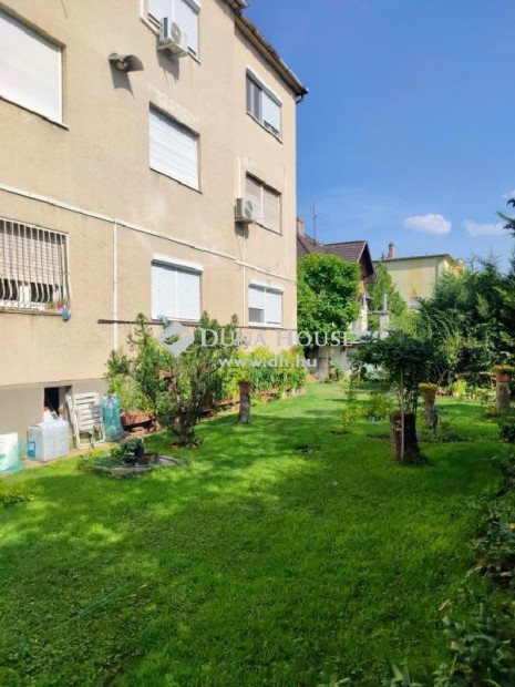 83 nm-es lak�s elad� Kecskem�t