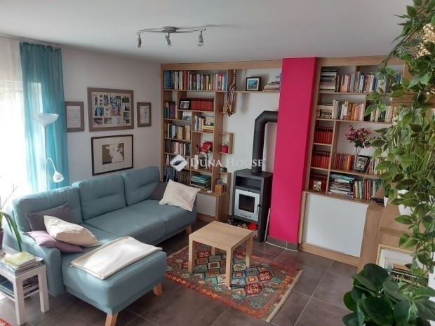 84 nm-es lak�s elad� Sukor�