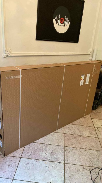85" Samsung QE85Q7F