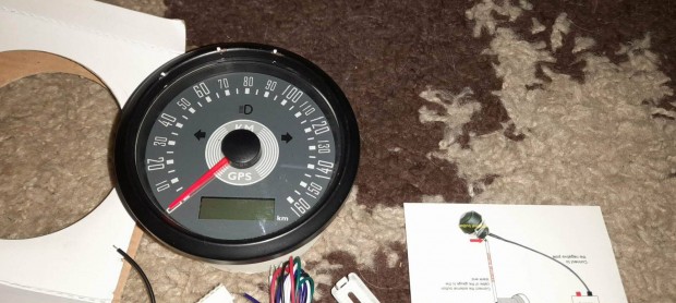 85mm-es GPS kilom�ter�ra