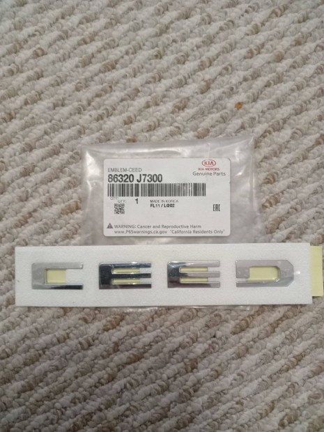 86320 J7300 Ceed felirat