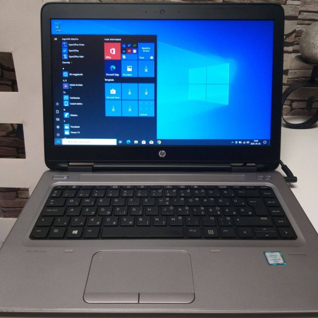 86.Hp laptop(nagyon gyors) Processzor:6200U I5 Tárhely: 128 GB SSD Mem