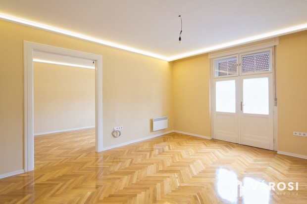 87 m2-es, els� emeleti polg�ri lak�s elad�