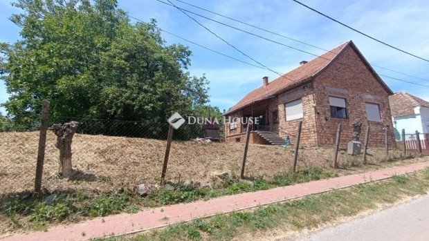 87 nm-es h�z elad� Boda