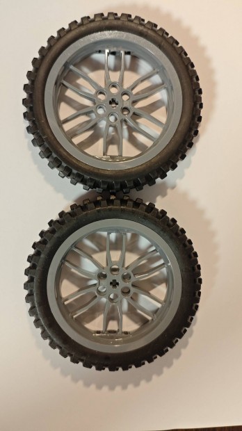 88517c02 Lego wheel with tire