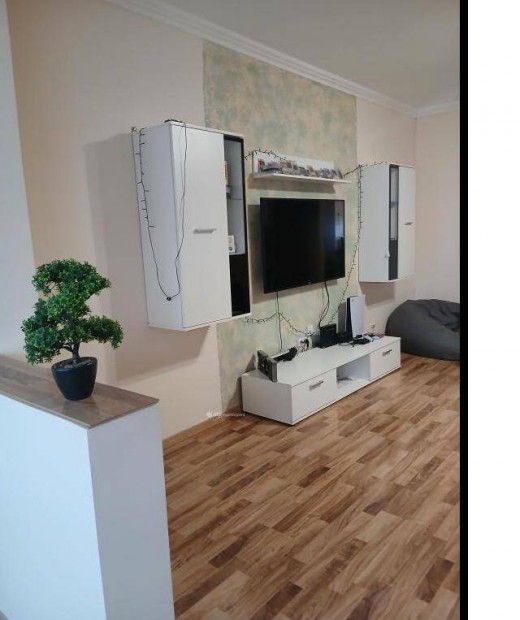 88 nm-es lak�s elad� Hajd�szoboszl� #5104984