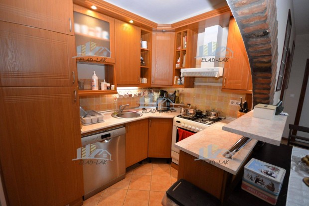 89 m2-es nappali+3sz. fsz. lak�s Szombathely