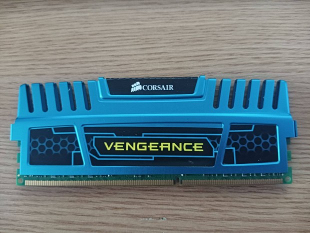 8GB DDR3 1866Mhz Corsair memria/ram elad