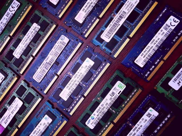 8GB DDR3 PC3 PC3L 1600MHz RAM memória Laptop -ba eladó