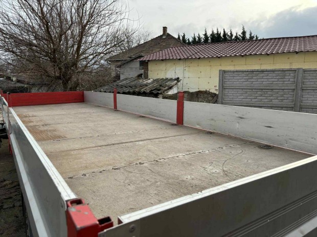 8.10 Plat� aluminium oldalfal